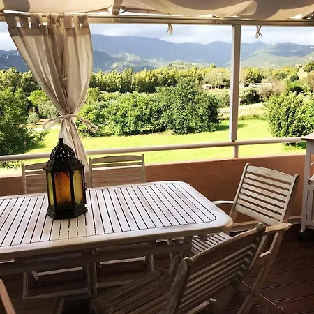 With 2 Bedrooms In With Furnished Balcony And Wifi 2 Km From The Beach Apartment *