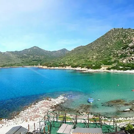 With 2 Bedrooms In With Furnished Balcony And Wifi 2 Km From The Beach